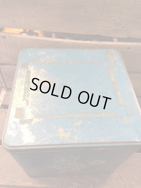 プレッツェルのアドバタイジング物のビンテージ缶