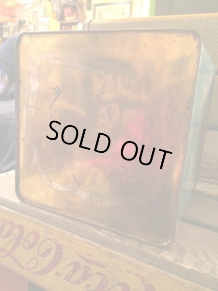 プレッツェルの企業物のビンテージ缶