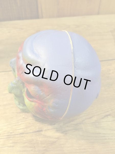 ビンテージのマッドボールバットとボールの袋入り