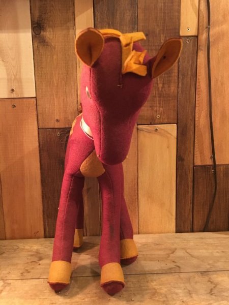 大学のマスコットキャラクター、ビンテージカレッジドール