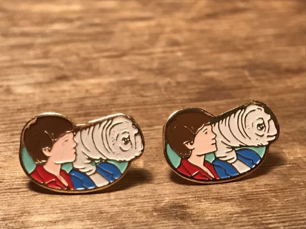 80年代の大ヒット映画E.T.のピアス