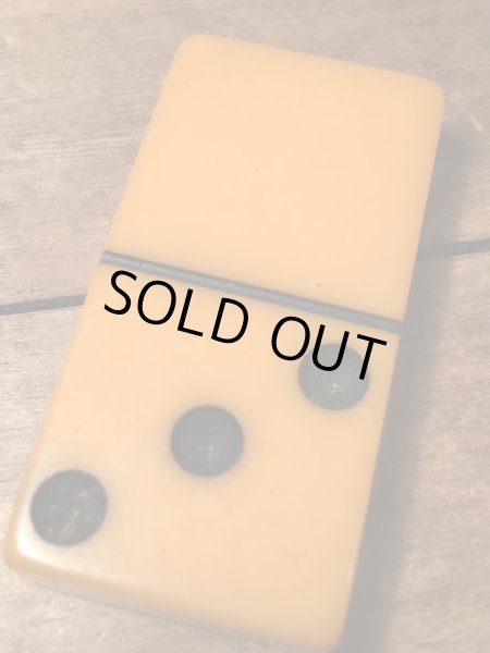  50年代頃のベークライトで出来たビンテージドミノ