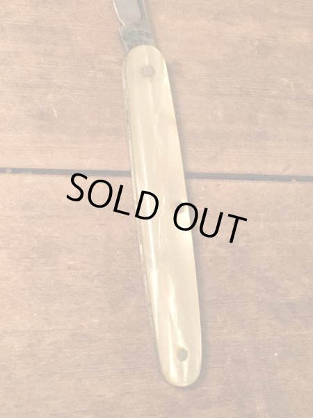 50年代頃の持ち手にシェルが使用されているビンテージポケットナイフ