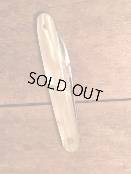 50年代頃の持ち手にシェルが使用されているビンテージポケットナイフ