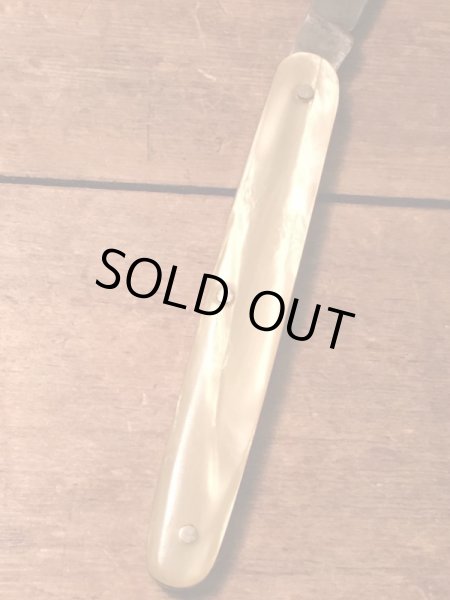 50年代頃の持ち手にシェルが使用されているビンテージポケットナイフ