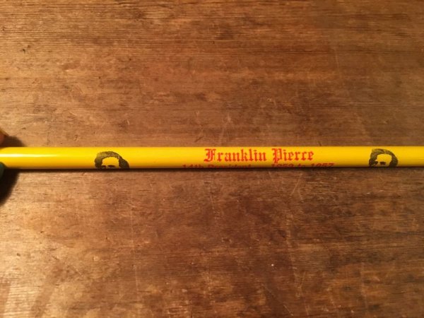 歴代の大統領がデザインされている鉛筆