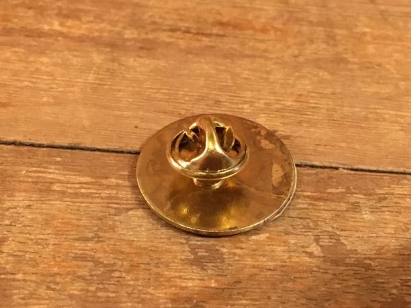 80年代頃のメタル製のてんとう虫デザイン