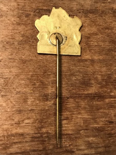 60年代頃のハンナバーベラのキャラクター、チュースケとチュータのビンテージハットピン