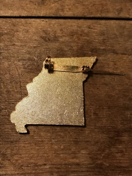 70〜80年代頃のスーベニア物のヴィンテージピンバッチ