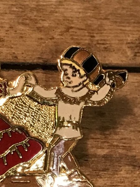 70〜80年代頃のスーベニア物のヴィンテージピンバッチ