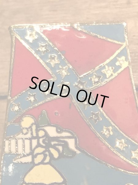 70年代頃のスーベニア(お土産)のビンテージピンズ