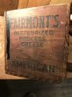 アンティークの木製のビンテージチーズボックス