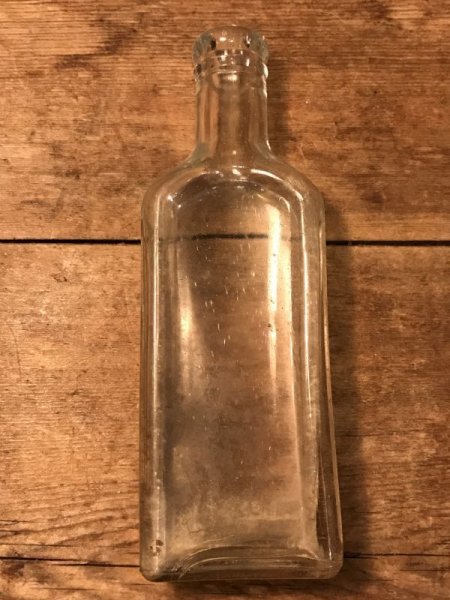1920年代頃〜の薬品のヴィンテージガラスボトル