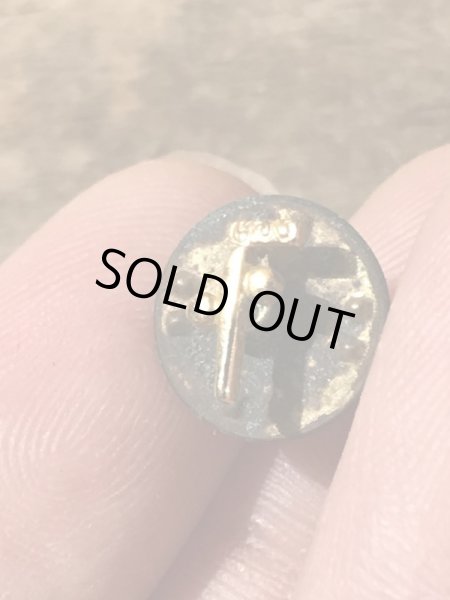 シュライナーの金属製のヴィンテージピンズ