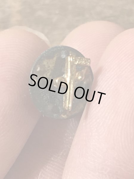 シュライナーの金属製のビンテージピンバッジ