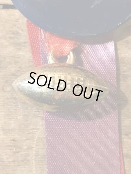 50〜60年代頃のカレッジ物のビンテージ缶バッジ