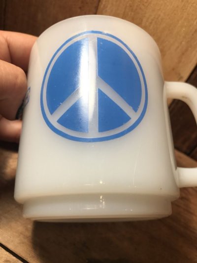 画像3: Peace Sign Milk Glass Mug　ピースマーク　60年代　ミルクガラス　ファイヤーキング　ヴィンテージ　vintage
