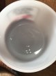 ミルクガラス製のウルフズヘッドのヴィンテージマグカップ