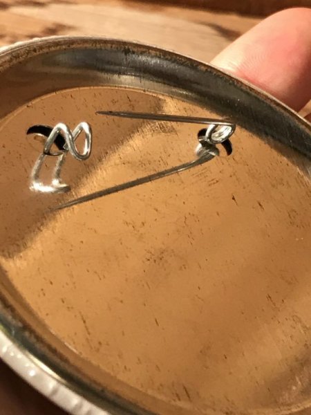 70年代頃のドナルドダックのビンテージ缶バッジ