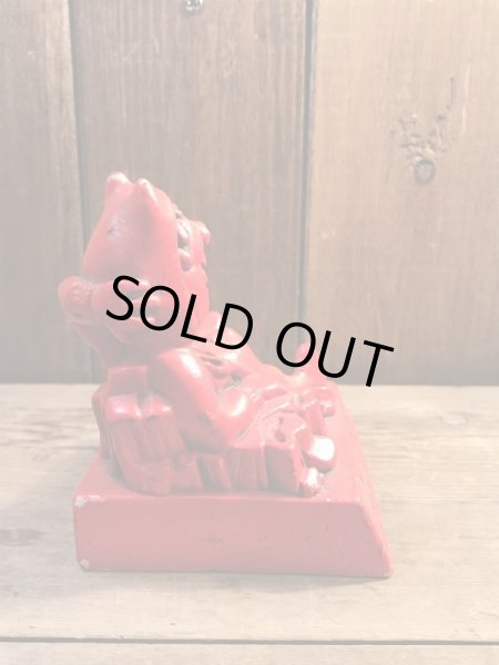 70年代頃のレッドデビルのヴィンテージメッセージドール