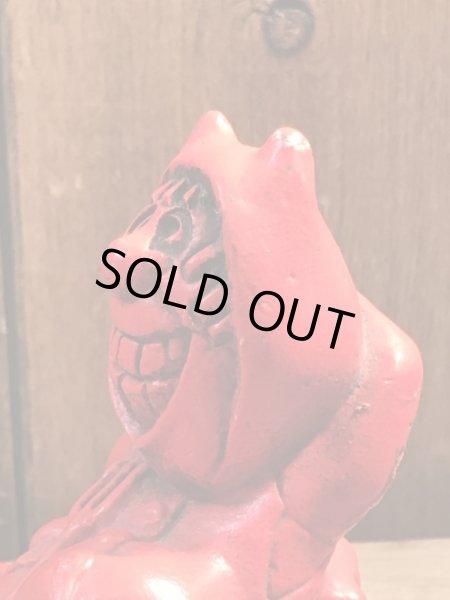 70年代頃のレッドデビルのヴィンテージメッセージドール