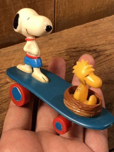 画像2: Aviva Snoopy & Woodstock Skateboard Figure　スヌーピー　ビンテージ　スケートボード　トイ　ピーナッツ　70年代