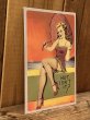 90年代頃のピンナップガールのヴィンテージポストカード