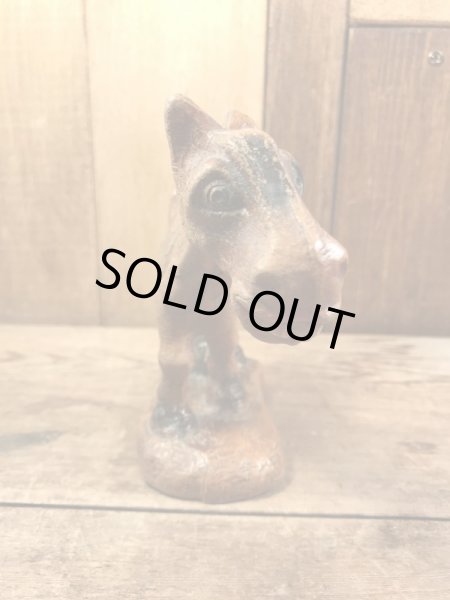 Multi Product Incの馬モチーフのヴィンテージ木彫りの置物