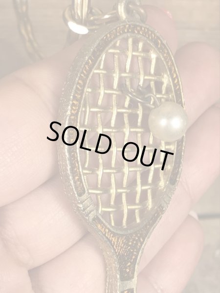 70年代頃〜のパールの玉が付いたテニスラケットのビンテージキーホルダー