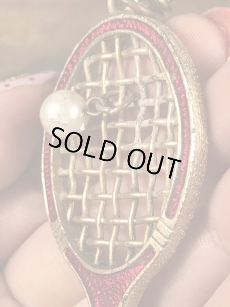 テニスラケットのエナメル加工のビンテージキーホルダー