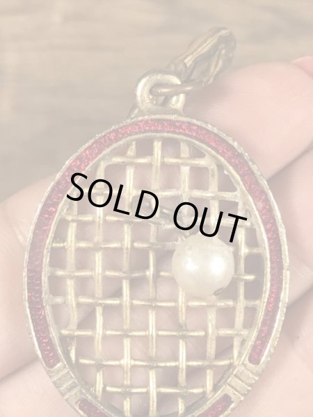 テニスラケットのエナメル加工のビンテージキーホルダー