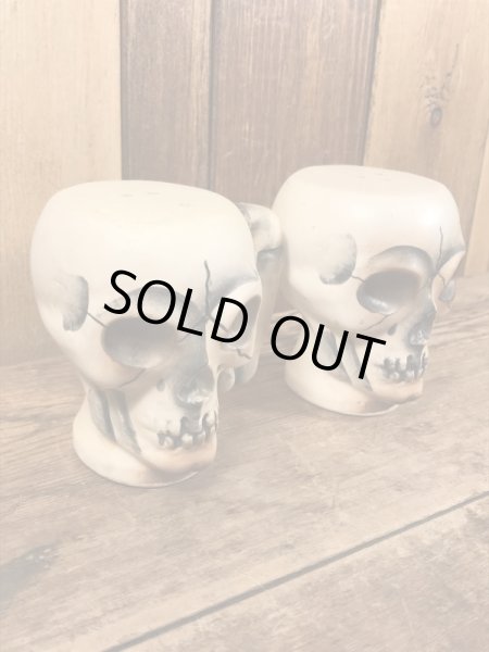 陶器製のスカルの50’sヴィンテージソルト＆ペッパー
