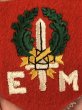 EMと剣が描かれたフェルト製の70〜80’sヴィンテージ刺繡パッチ