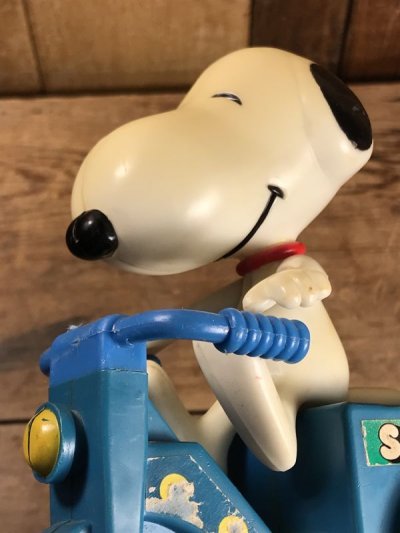 画像1: Peanuts Snoopy Friction Wheelie Toy　スヌーピー　ビンテージ　三輪車　トイ　80年代