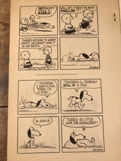 画像2: “Featuring Snoopy” A New Peanuts Book　スヌーピー　ビンテージ　コミック　ピーナッツ　漫画　60年代