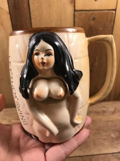 画像3: “Let Them Swing” Nude Boob Nodder Ceramic Mug　ヌード　ビンテージ　マグカップ　おっぱい　陶器　60年代