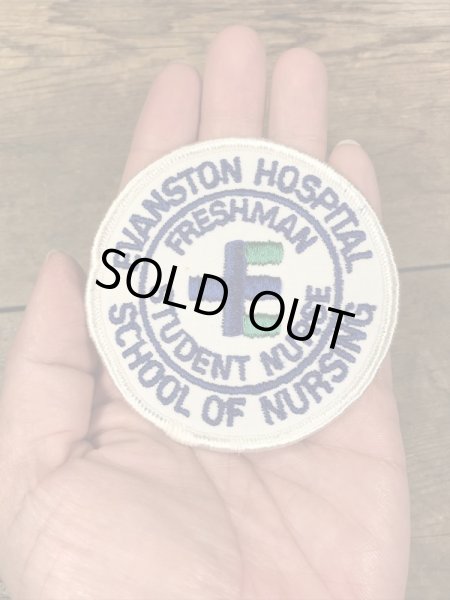 アメリカのカレッジ物(看護学校)の〜70’sヴィンテージ刺繡パッチ