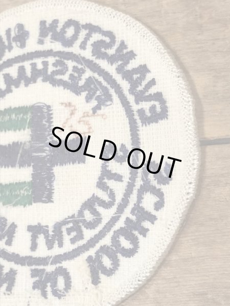 アメリカのカレッジ物の〜70年代ビンテージ刺繡ワッペン