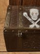 海賊とクロスボーンスカルが描かれた50’sヴィンテージ貯金箱
