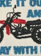 モーターサイクルとメッセージが描かれた70’s〜ヴィンテージ刺繡パッチ