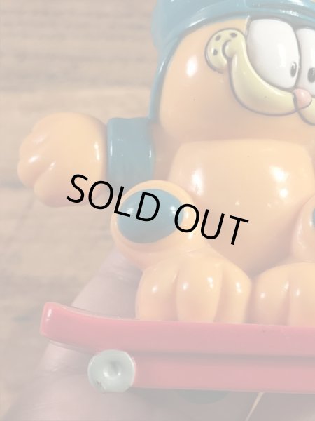 ガーフィールドのスケボーの90年代ビンテージフィギュア