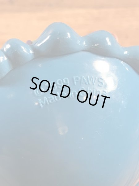 ガーフィールドが浮き輪に乗っている90年代ビンテージフィギュア