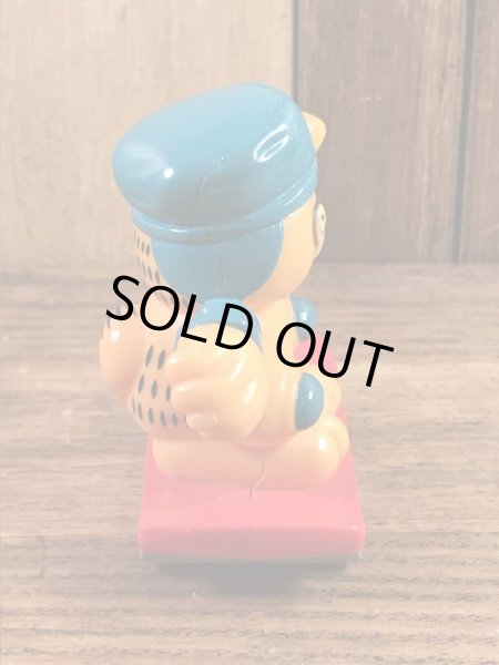 ガーフィールドがスケートボードをしている90’sヴィンテージトイ