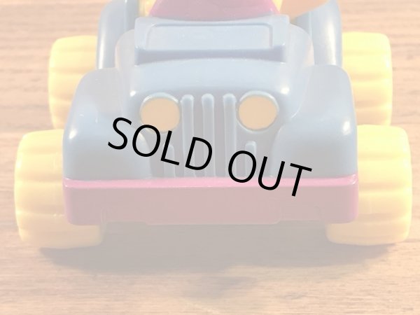 ガーフィールドが四駆に乗っている80’sヴィンテージPVCフィギュア