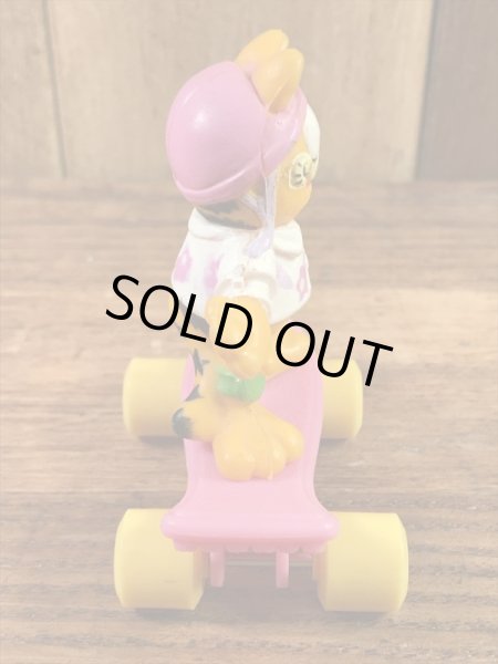 ガーフィールドがスケートボードに乗った80’sヴィンテージPVCフィギュア