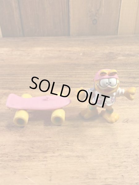 ガーフィールドがスケートボードに乗った80’sヴィンテージPVCフィギュア