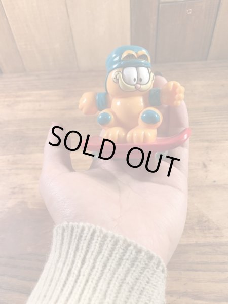 ガーフィールドがスケートボードをしている90’sヴィンテージトイ