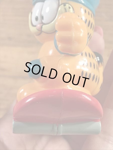 ガーフィールドがスケートボードをしている90’sヴィンテージトイ