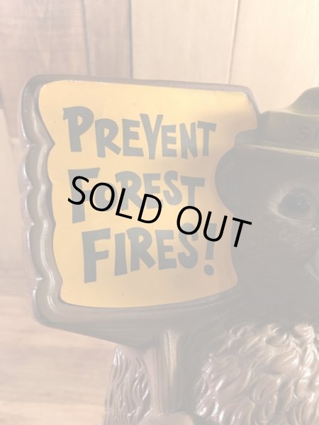 企業キャラクターのスモーキーベアの70’sヴィンテージ貯金箱