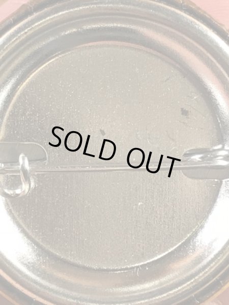 企業キャラクターのスモーキーベアの80’s〜ヴィンテージ缶バッチ